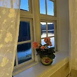 Ferienhaus Nyrestaurert Hus Fra 1700-tallet Bjorgo