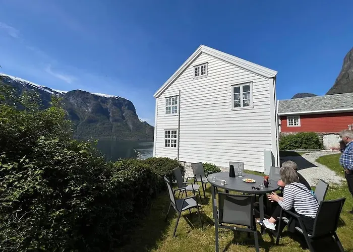 Nyrestaurert Hus Fra 1700-tallet 度假居